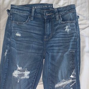 American eagle ripped skinny jeans